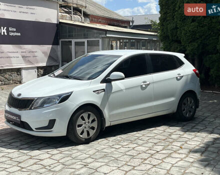 Белый Киа Рио, объемом двигателя 1.4 л и пробегом 279 тыс. км за 7200 $, фото 6 на Automoto.ua