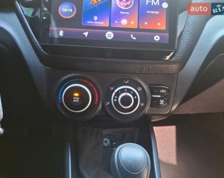 Білий Кіа Ріо, об'ємом двигуна 1.6 л та пробігом 185 тис. км за 7899 $, фото 14 на Automoto.ua