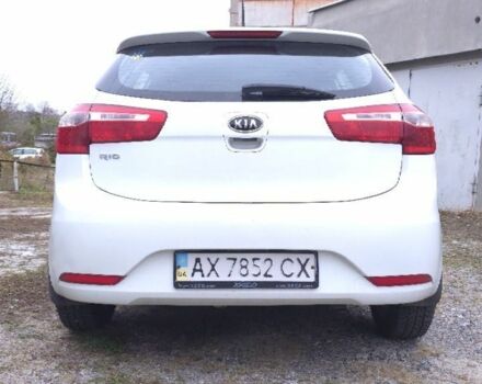 Білий Кіа Ріо, об'ємом двигуна 1.59 л та пробігом 296 тис. км за 5500 $, фото 9 на Automoto.ua