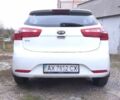 Білий Кіа Ріо, об'ємом двигуна 1.59 л та пробігом 296 тис. км за 5500 $, фото 9 на Automoto.ua
