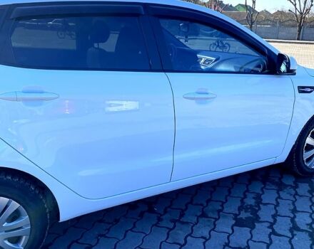 Белый Киа Рио, объемом двигателя 1.4 л и пробегом 102 тыс. км за 6850 $, фото 10 на Automoto.ua