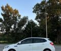Белый Киа Рио, объемом двигателя 1.4 л и пробегом 330 тыс. км за 5999 $, фото 6 на Automoto.ua