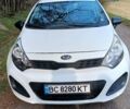 Білий Кіа Ріо, об'ємом двигуна 1.1 л та пробігом 210 тис. км за 6300 $, фото 4 на Automoto.ua