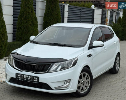 Білий Кіа Ріо, об'ємом двигуна 1.59 л та пробігом 163 тис. км за 8200 $, фото 5 на Automoto.ua