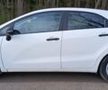 Белый Киа Рио, объемом двигателя 1.12 л и пробегом 210 тыс. км за 6300 $, фото 2 на Automoto.ua