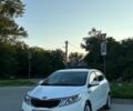 Белый Киа Рио, объемом двигателя 1.4 л и пробегом 330 тыс. км за 5999 $, фото 7 на Automoto.ua