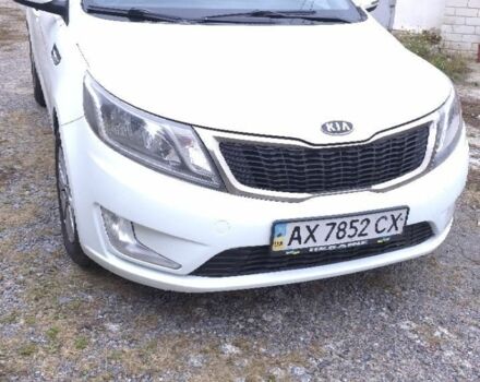 Білий Кіа Ріо, об'ємом двигуна 1.59 л та пробігом 296 тис. км за 5500 $, фото 4 на Automoto.ua