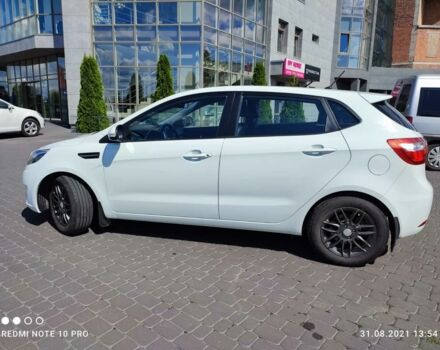 Белый Киа Рио, объемом двигателя 1.6 л и пробегом 58 тыс. км за 10000 $, фото 2 на Automoto.ua