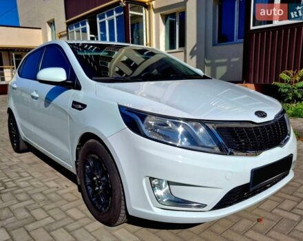 Білий Кіа Ріо, об'ємом двигуна 1.6 л та пробігом 185 тис. км за 7899 $, фото 4 на Automoto.ua