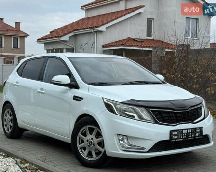 Білий Кіа Ріо, об'ємом двигуна 1.59 л та пробігом 163 тис. км за 8200 $, фото 15 на Automoto.ua