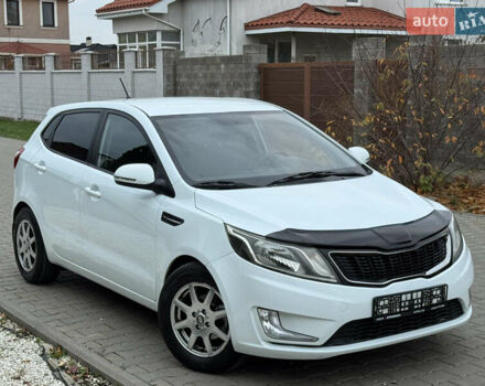 Білий Кіа Ріо, об'ємом двигуна 1.59 л та пробігом 163 тис. км за 8200 $, фото 13 на Automoto.ua