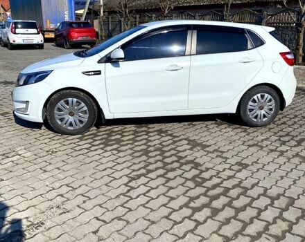 Белый Киа Рио, объемом двигателя 1.4 л и пробегом 102 тыс. км за 6850 $, фото 3 на Automoto.ua