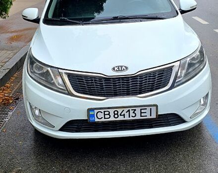 Белый Киа Рио, объемом двигателя 1.6 л и пробегом 13800 тыс. км за 9400 $, фото 3 на Automoto.ua