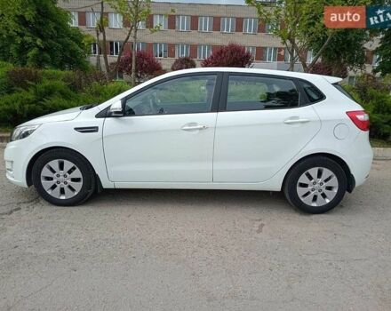 Белый Киа Рио, объемом двигателя 1.6 л и пробегом 28 тыс. км за 9500 $, фото 6 на Automoto.ua
