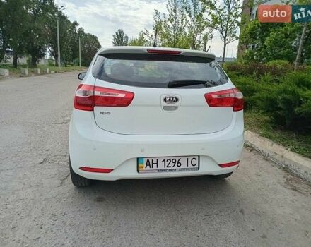 Белый Киа Рио, объемом двигателя 1.6 л и пробегом 28 тыс. км за 9500 $, фото 5 на Automoto.ua