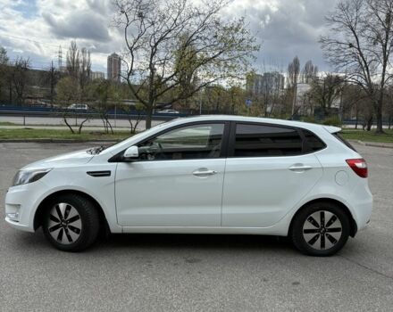 Білий Кіа Ріо, об'ємом двигуна 1.6 л та пробігом 196 тис. км за 7500 $, фото 3 на Automoto.ua