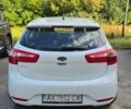 Белый Киа Рио, объемом двигателя 1.6 л и пробегом 299 тыс. км за 5800 $, фото 5 на Automoto.ua