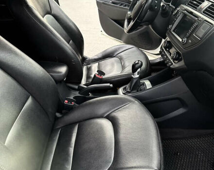Білий Кіа Ріо, об'ємом двигуна 1.1 л та пробігом 330 тис. км за 6900 $, фото 10 на Automoto.ua