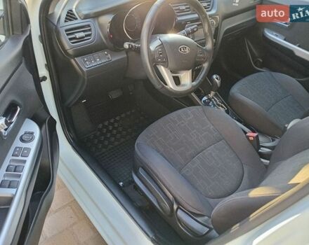 Белый Киа Рио, объемом двигателя 1.6 л и пробегом 28 тыс. км за 9500 $, фото 15 на Automoto.ua