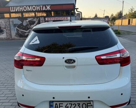 Білий Кіа Ріо, об'ємом двигуна 1.59 л та пробігом 168 тис. км за 7400 $, фото 2 на Automoto.ua