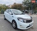 Белый Киа Рио, объемом двигателя 1.4 л и пробегом 82 тыс. км за 8000 $, фото 3 на Automoto.ua
