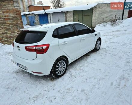 Білий Кіа Ріо, об'ємом двигуна 1.4 л та пробігом 132 тис. км за 8800 $, фото 4 на Automoto.ua