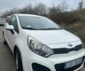 Білий Кіа Ріо, об'ємом двигуна 0 л та пробігом 190 тис. км за 5000 $, фото 1 на Automoto.ua