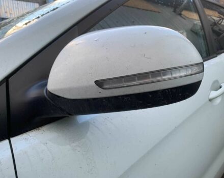 Білий Кіа Ріо, об'ємом двигуна 0 л та пробігом 170 тис. км за 2013 $, фото 2 на Automoto.ua