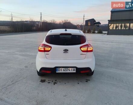 Белый Киа Рио, объемом двигателя 1.4 л и пробегом 299 тыс. км за 6199 $, фото 2 на Automoto.ua