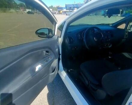 Белый Киа Рио, объемом двигателя 1.1 л и пробегом 80 тыс. км за 6200 $, фото 3 на Automoto.ua