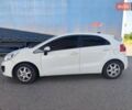 Белый Киа Рио, объемом двигателя 1.4 л и пробегом 282 тыс. км за 7799 $, фото 2 на Automoto.ua