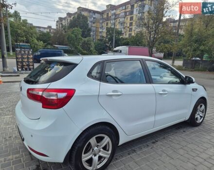 Белый Киа Рио, объемом двигателя 1.4 л и пробегом 82 тыс. км за 8000 $, фото 8 на Automoto.ua