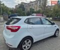 Белый Киа Рио, объемом двигателя 1.4 л и пробегом 82 тыс. км за 8000 $, фото 8 на Automoto.ua