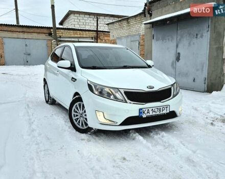 Білий Кіа Ріо, об'ємом двигуна 1.4 л та пробігом 132 тис. км за 8800 $, фото 71 на Automoto.ua
