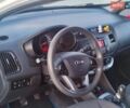 Белый Киа Рио, объемом двигателя 1.4 л и пробегом 299 тыс. км за 7200 $, фото 8 на Automoto.ua