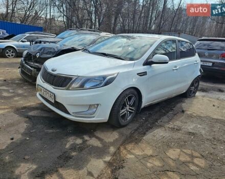 Білий Кіа Ріо, об'ємом двигуна 1.59 л та пробігом 200 тис. км за 2999 $, фото 2 на Automoto.ua