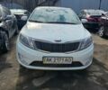 Белый Киа Рио, объемом двигателя 1.59 л и пробегом 200 тыс. км за 3200 $, фото 2 на Automoto.ua