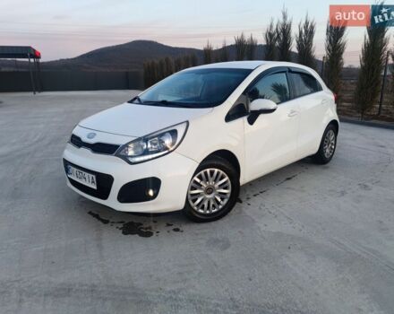 Белый Киа Рио, объемом двигателя 1.4 л и пробегом 299 тыс. км за 6199 $, фото 4 на Automoto.ua