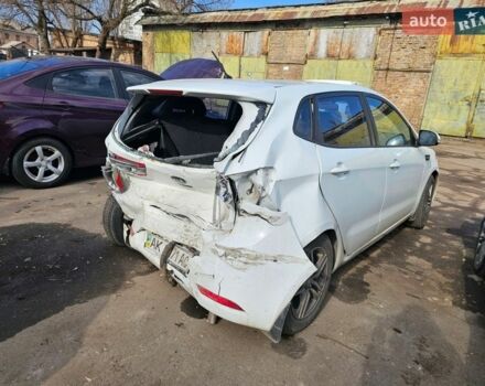 Білий Кіа Ріо, об'ємом двигуна 1.59 л та пробігом 200 тис. км за 2999 $, фото 6 на Automoto.ua
