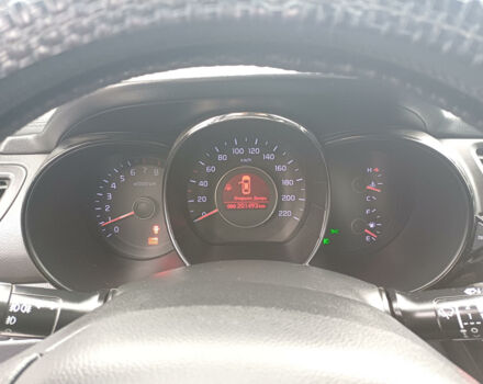Белый Киа Рио, объемом двигателя 1.6 л и пробегом 201 тыс. км за 7700 $, фото 7 на Automoto.ua