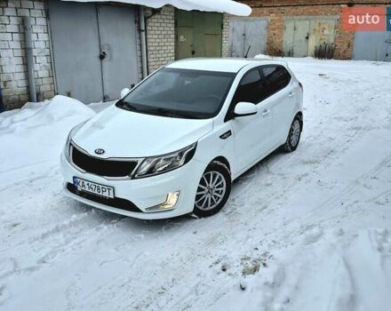 Білий Кіа Ріо, об'ємом двигуна 1.4 л та пробігом 132 тис. км за 8800 $, фото 67 на Automoto.ua