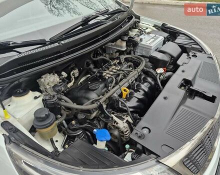 Білий Кіа Ріо, об'ємом двигуна 1.4 л та пробігом 132 тис. км за 8800 $, фото 61 на Automoto.ua