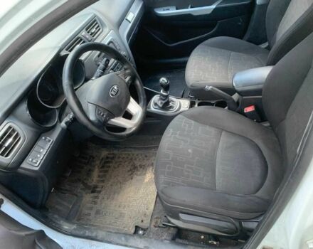 Белый Киа Рио, объемом двигателя 0 л и пробегом 170 тыс. км за 2013 $, фото 3 на Automoto.ua