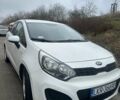 Белый Киа Рио, объемом двигателя 0 л и пробегом 190 тыс. км за 5000 $, фото 1 на Automoto.ua