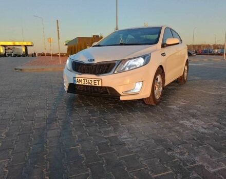 Білий Кіа Ріо, об'ємом двигуна 1.4 л та пробігом 160 тис. км за 8500 $, фото 5 на Automoto.ua