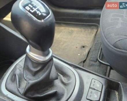 Білий Кіа Ріо, об'ємом двигуна 1.59 л та пробігом 200 тис. км за 2999 $, фото 14 на Automoto.ua