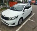 Белый Киа Рио, объемом двигателя 1.4 л и пробегом 270 тыс. км за 7000 $, фото 1 на Automoto.ua