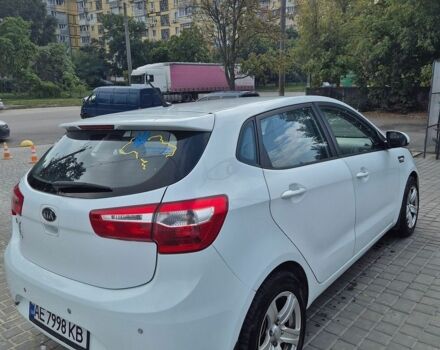 Белый Киа Рио, объемом двигателя 1.4 л и пробегом 82 тыс. км за 8000 $, фото 9 на Automoto.ua