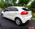 Белый Киа Рио, объемом двигателя 1.4 л и пробегом 282 тыс. км за 6999 $, фото 2 на Automoto.ua