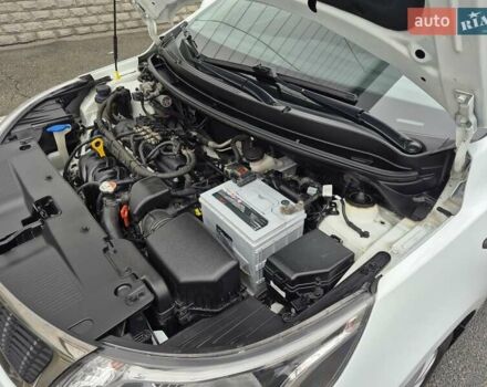Білий Кіа Ріо, об'ємом двигуна 1.4 л та пробігом 132 тис. км за 8800 $, фото 62 на Automoto.ua